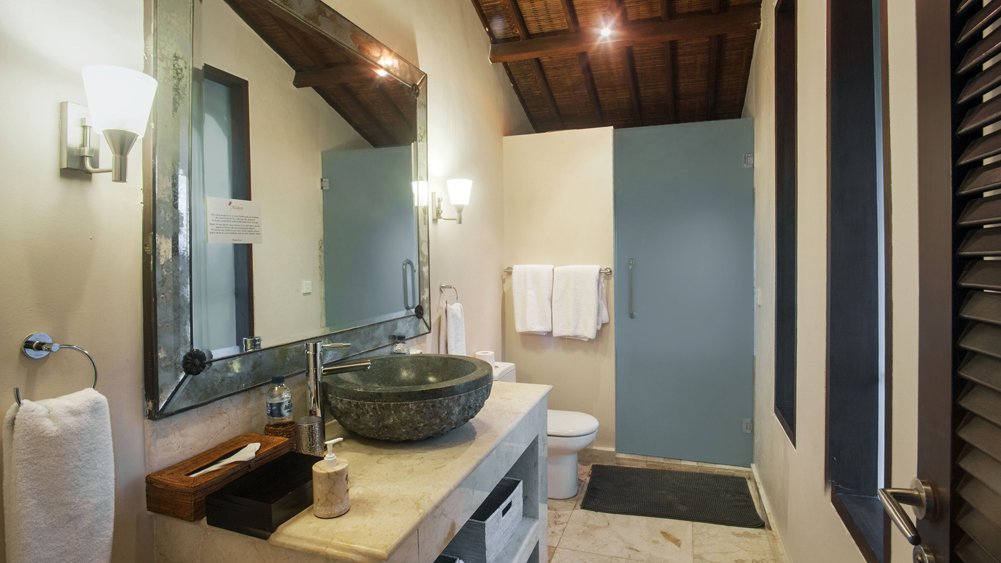 Avalon II - Guest suite two ensuite